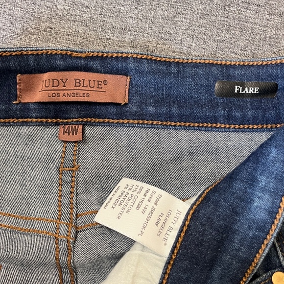 Judy Blue High Rise Flare Jeans - Women's Size 14W - Blue - Picture 4 of 9